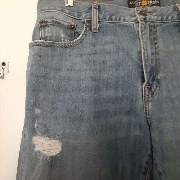 Lucky Brand Jeans Mens 36x32 Blue Denim 221 Original Straight Distressed - Picture 2 of 13